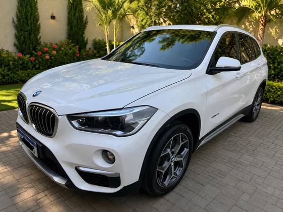 BMW X1 2.0 16V TURBO ACTIVEFLEX SDRIVE20I 4P AUTOMÁTICO BMW X1 2.0 16V TURBO ACTIVEFLEX SDRIVE20I 4P AUTOMÁTICO